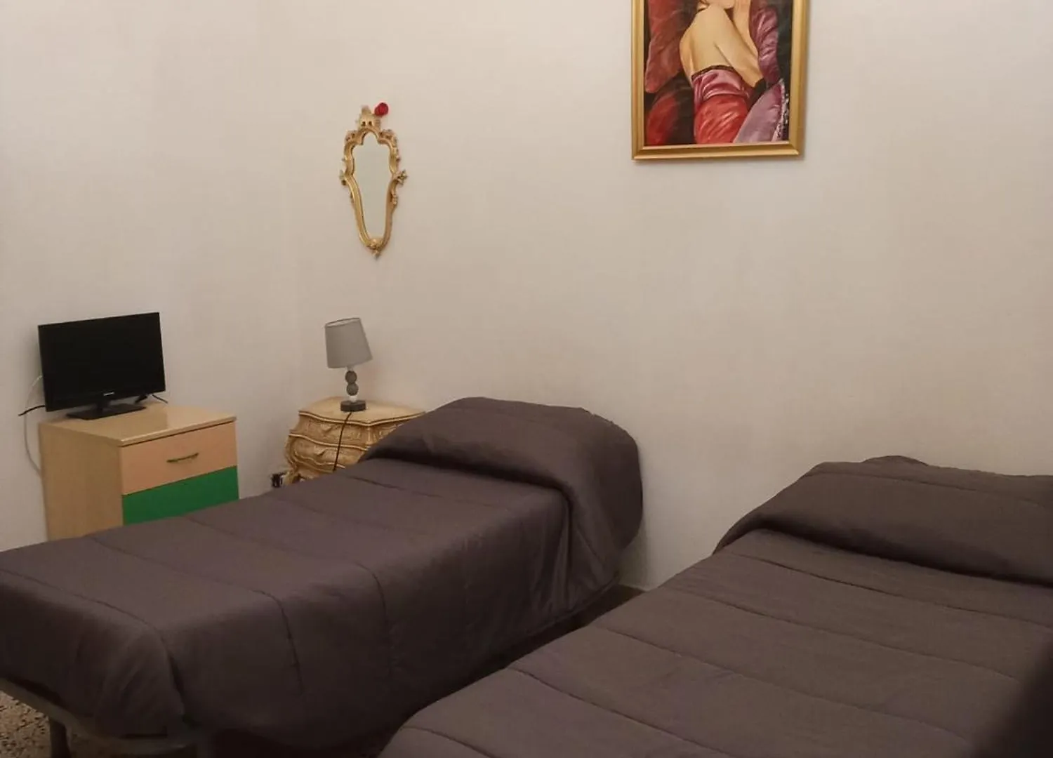 Centro Storico House contacts